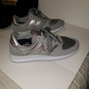New Balance 420